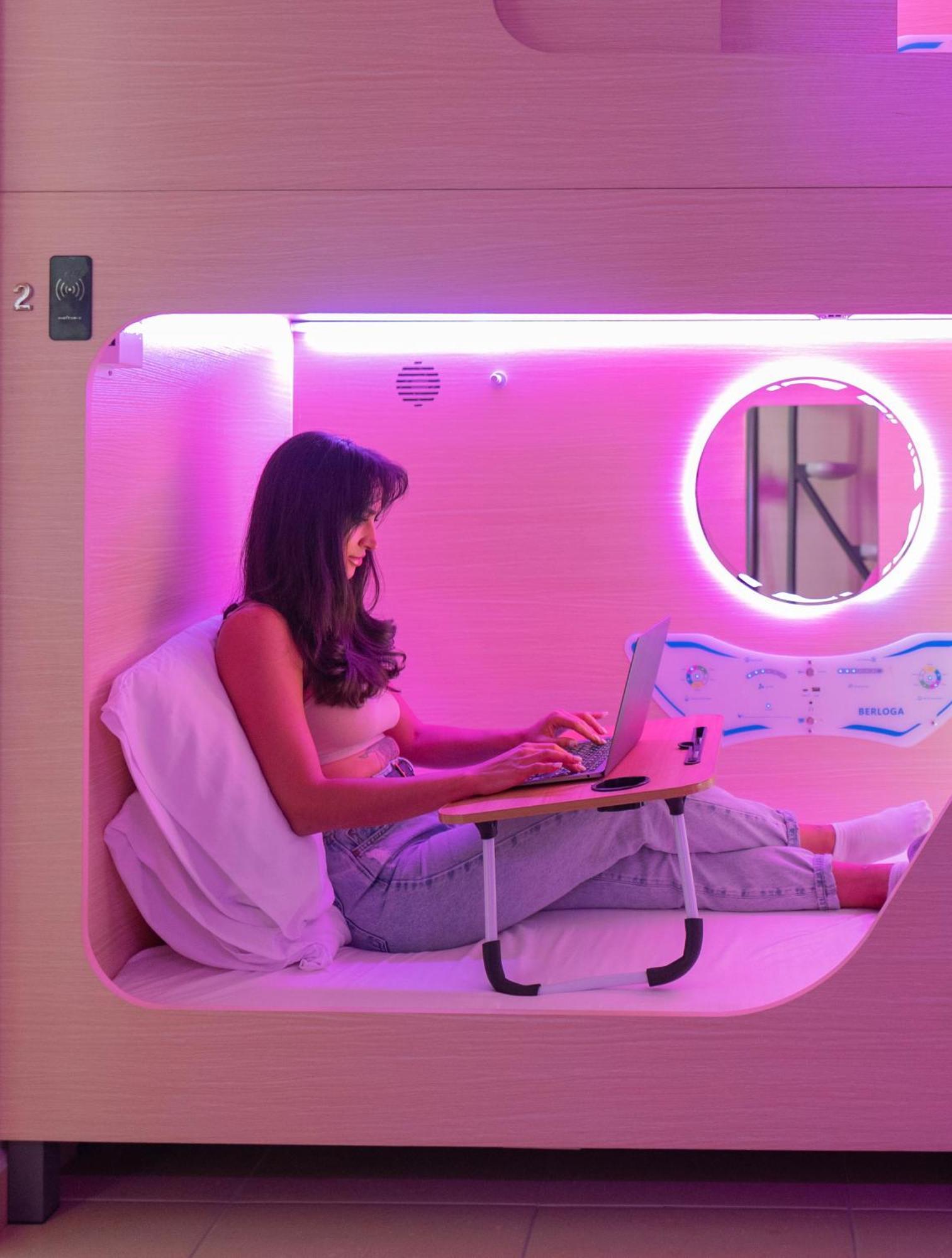 Berloga Capsule Jbr Hotel Dubaj Kültér fotó
