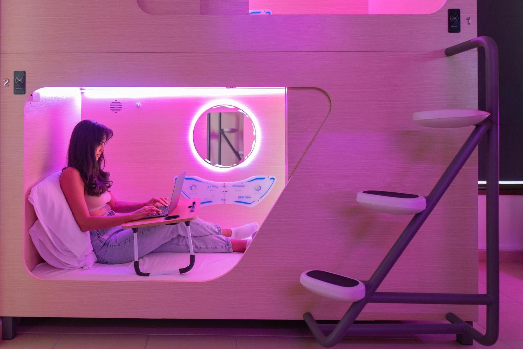 Berloga Capsule Jbr Hotel Dubaj Kültér fotó